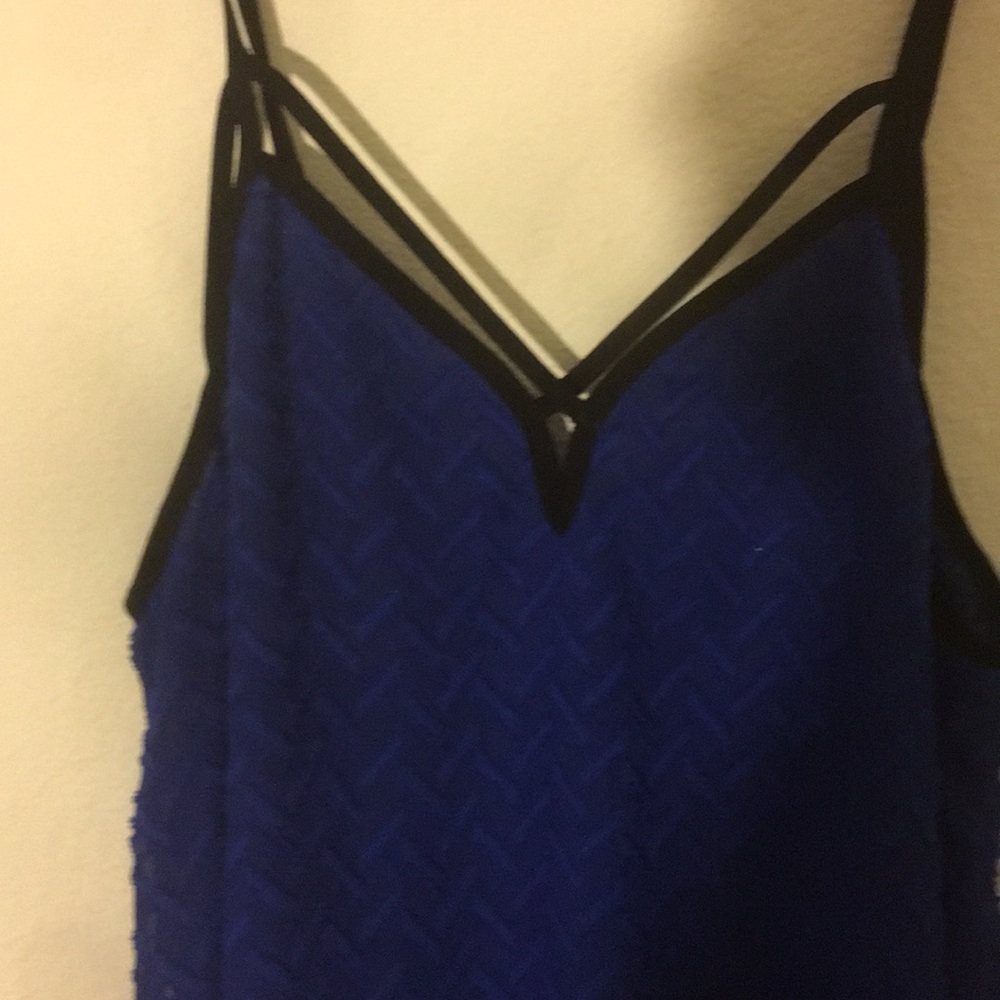 Top - Picture 3 of 4